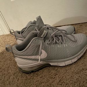Nike tennis shoes